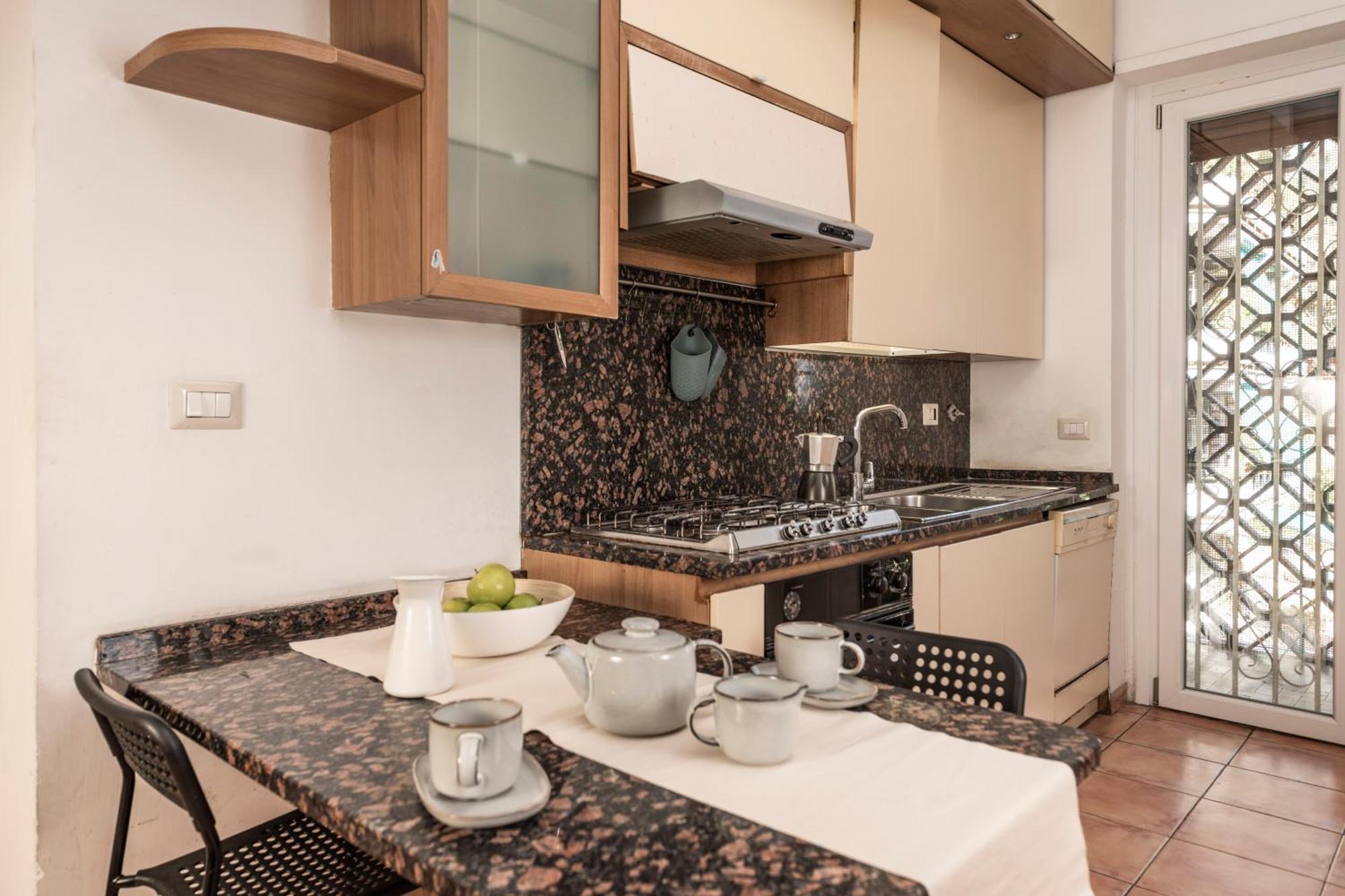 Spazioso Appartamento Vicino Eur Rome Bagian luar foto